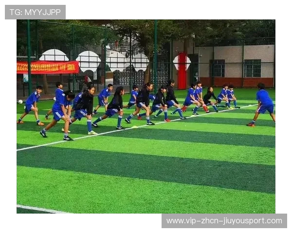 冠军球队球员携手城市公益植树,共塑绿色未来