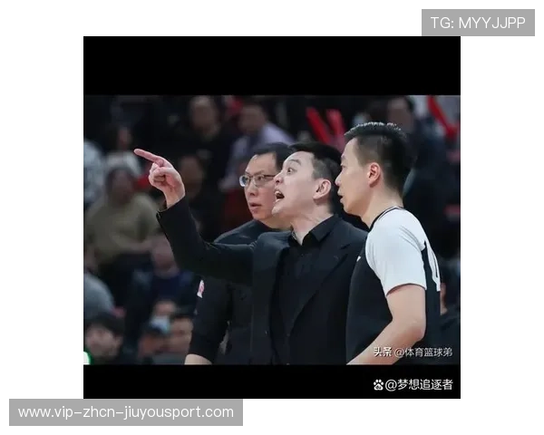 杨鸣回应外界质疑 球员们充满干劲，杨鸣专访